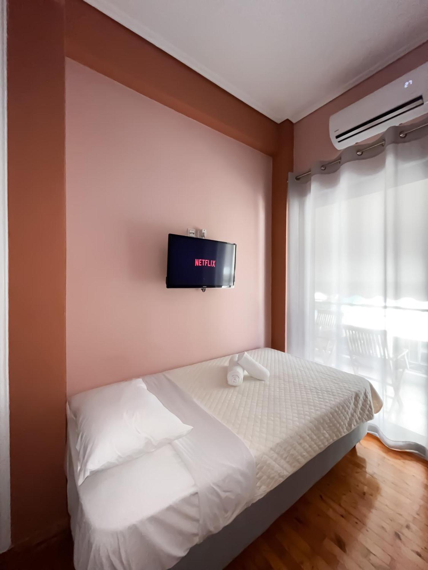 Serenity Apartment Каламата Экстерьер фото